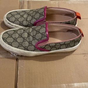 Authentic Gucci pull on slides